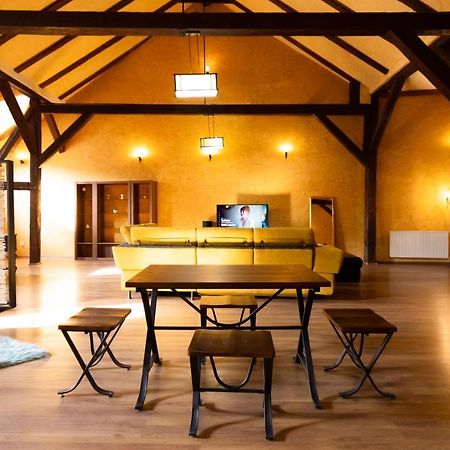 The Attic - Large Open-Space In The Old Town Of Brasov, Minutes Away From The Black Church エクステリア 写真