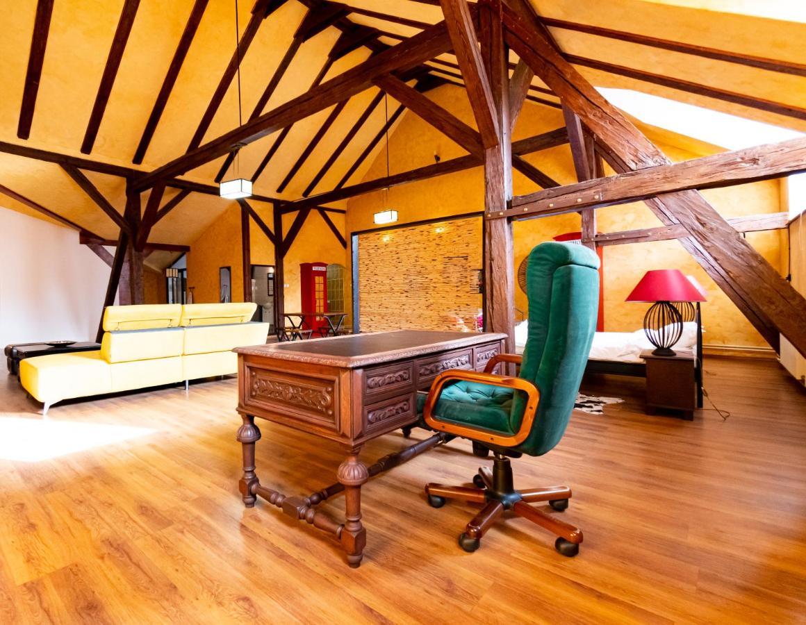 The Attic - Large Open-Space In The Old Town Of Brasov, Minutes Away From The Black Church エクステリア 写真