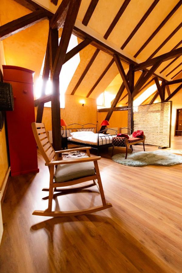 The Attic - Large Open-Space In The Old Town Of Brasov, Minutes Away From The Black Church エクステリア 写真