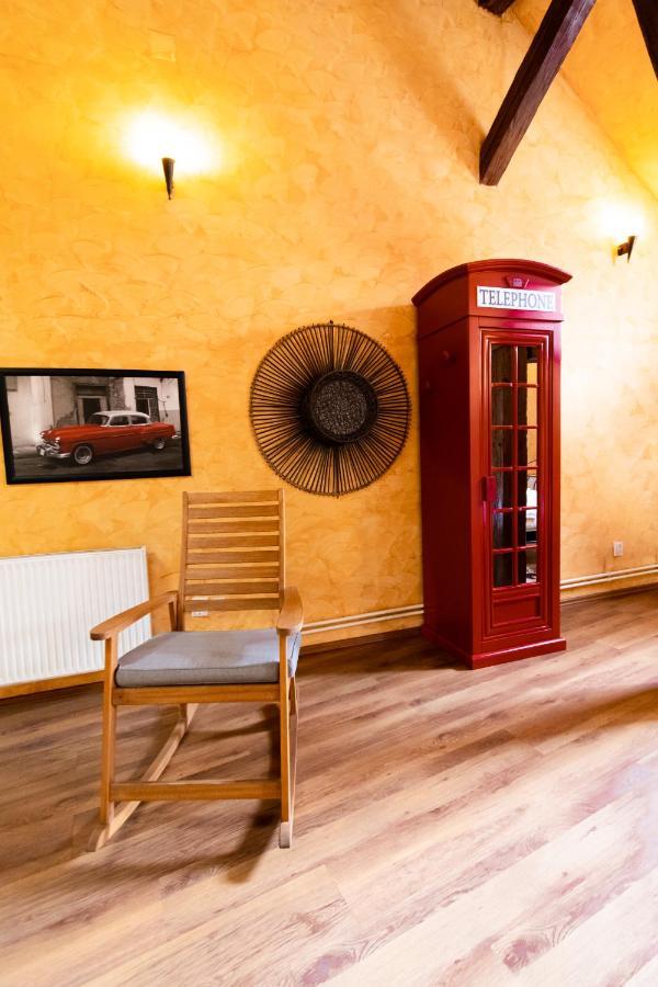 The Attic - Large Open-Space In The Old Town Of Brasov, Minutes Away From The Black Church エクステリア 写真